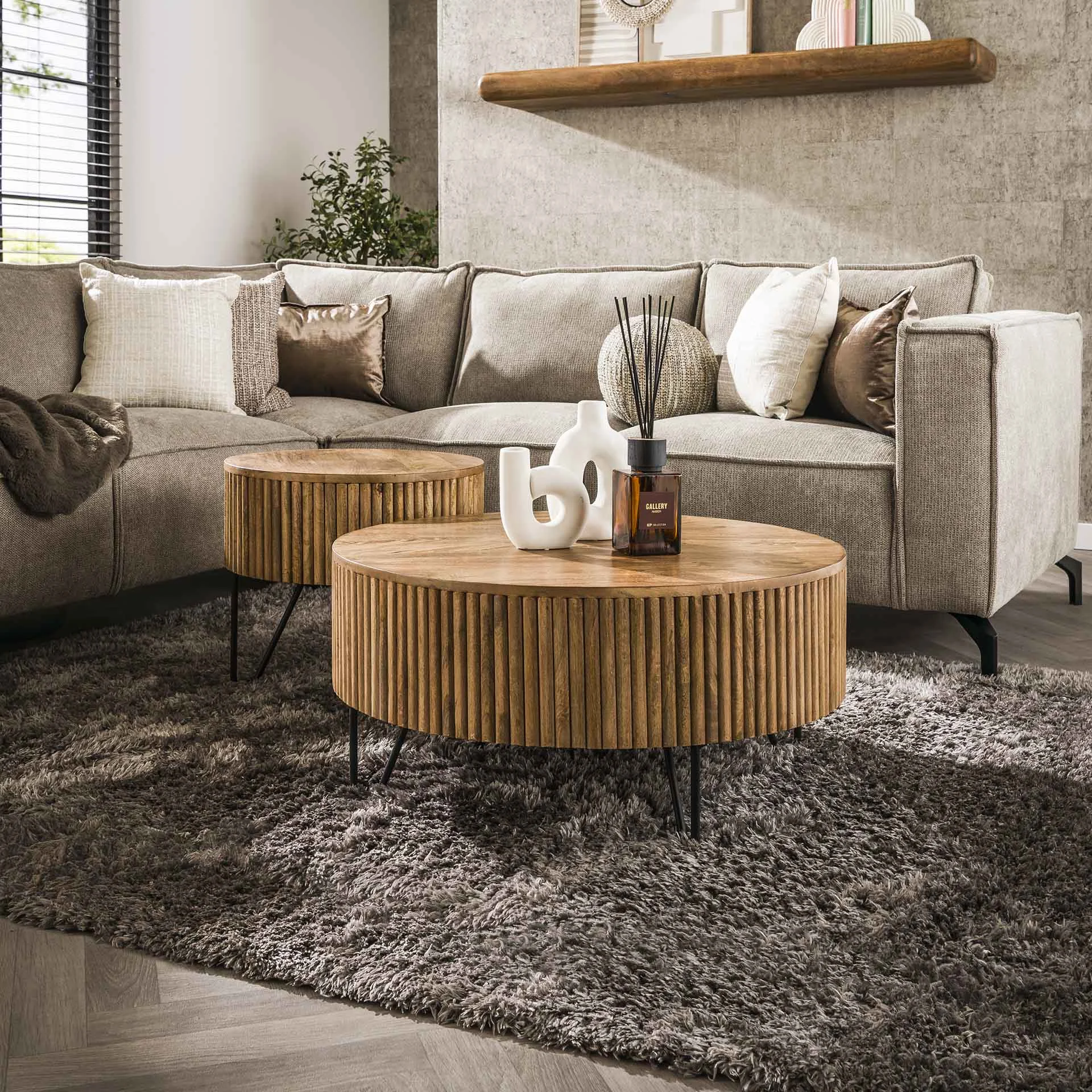 Set mit 2 runden Couchtischen Maria Mangoholz