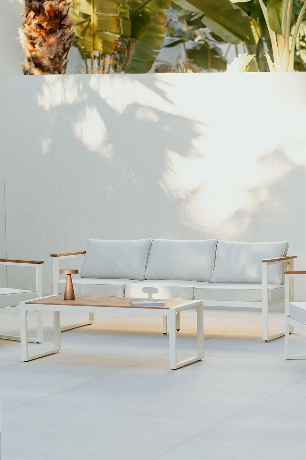 Garten-Set mit 3-Sitzer-Sofa und 110x55 cm Aluminium-Couchtisch Lipov