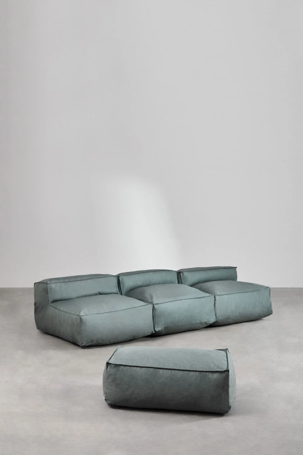 Dojans 3-teiliges modulares Sofa und Pouf