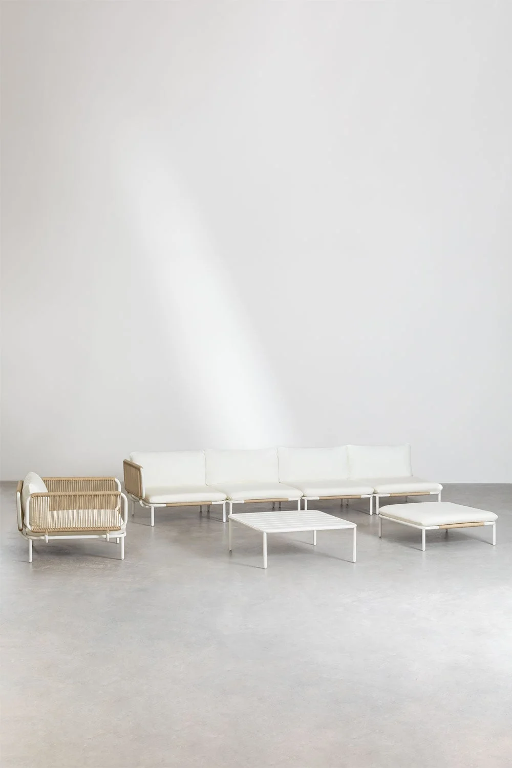 Gartenset mit 4-teiliger modularer Eckcouch, Couchtisch, Pouf und Stuhl aus Roubly-Stahl