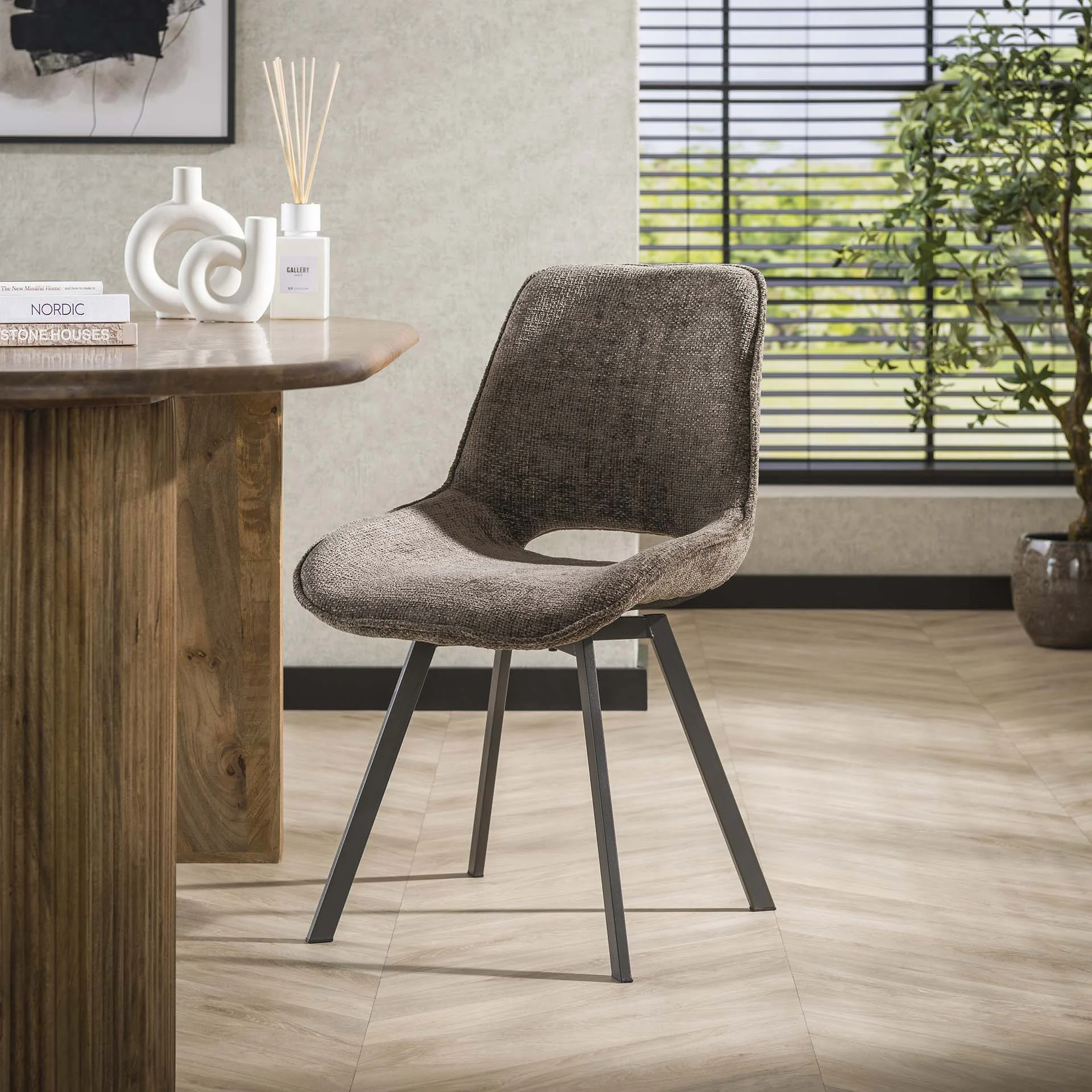Modern Esszimmerstuhl Riviera Rich Taupe drehbar ohne Armlehnen