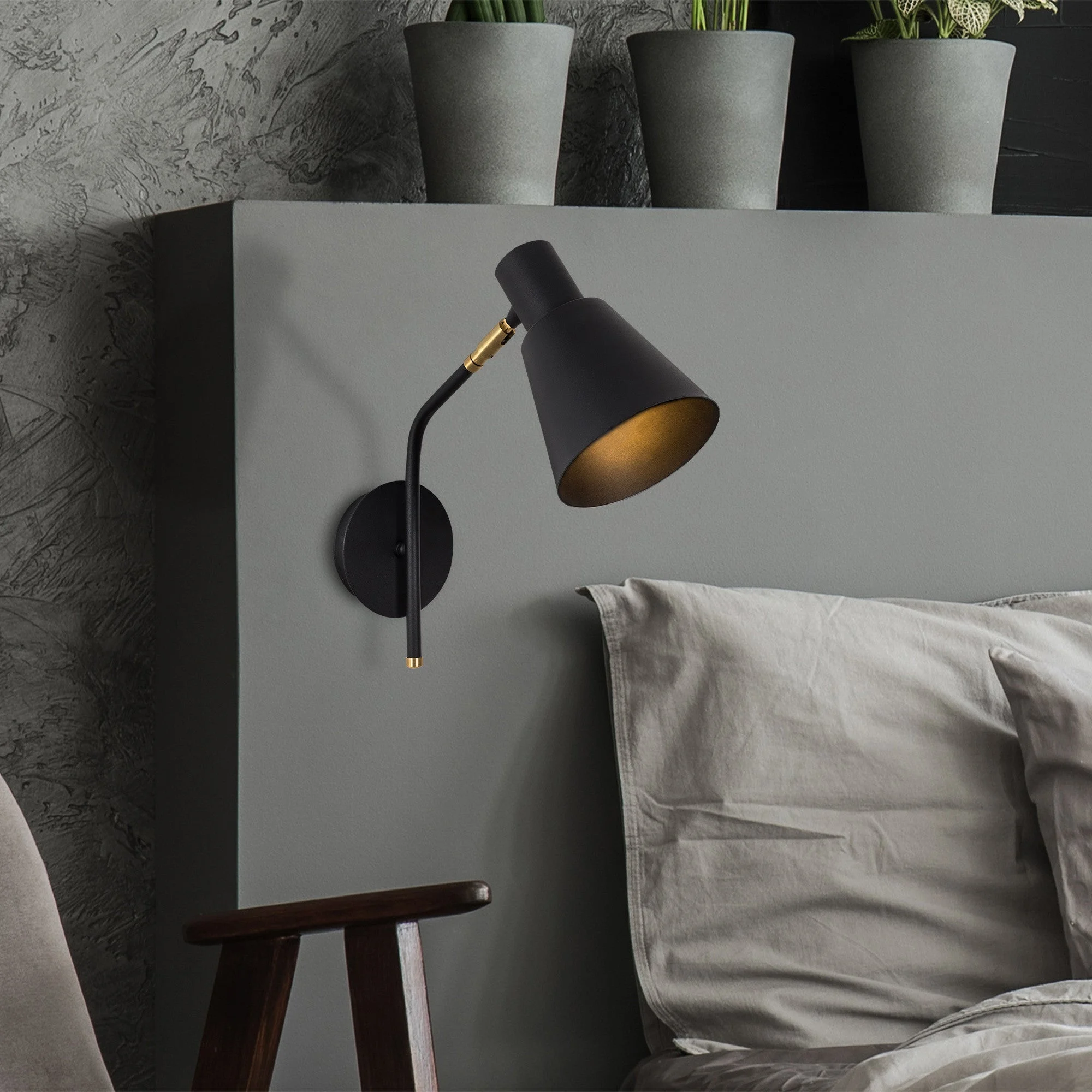 Wandlampe Schwarzgold-Metallkarmesinrot