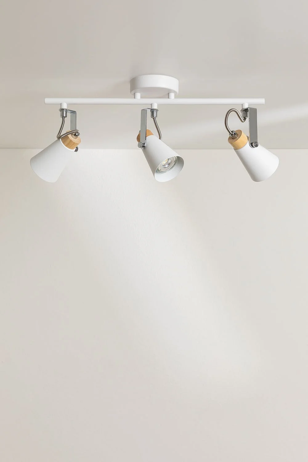 Verstellbare Deckenlampe aus Eisen Anteia