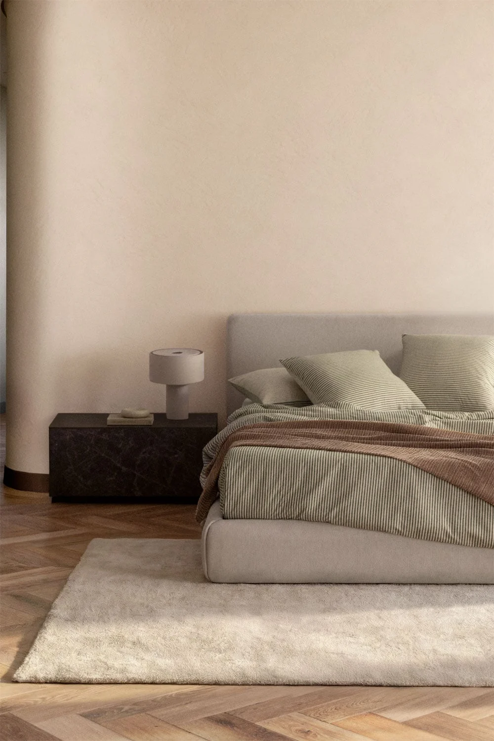 Bett mit aufklappbarem Bettkasten, gepolstert Norena