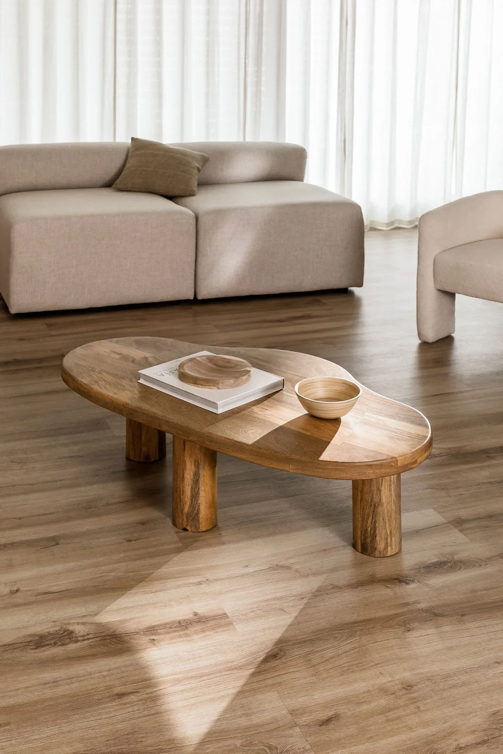 Couchtisch Larabeya aus Mangoholz
