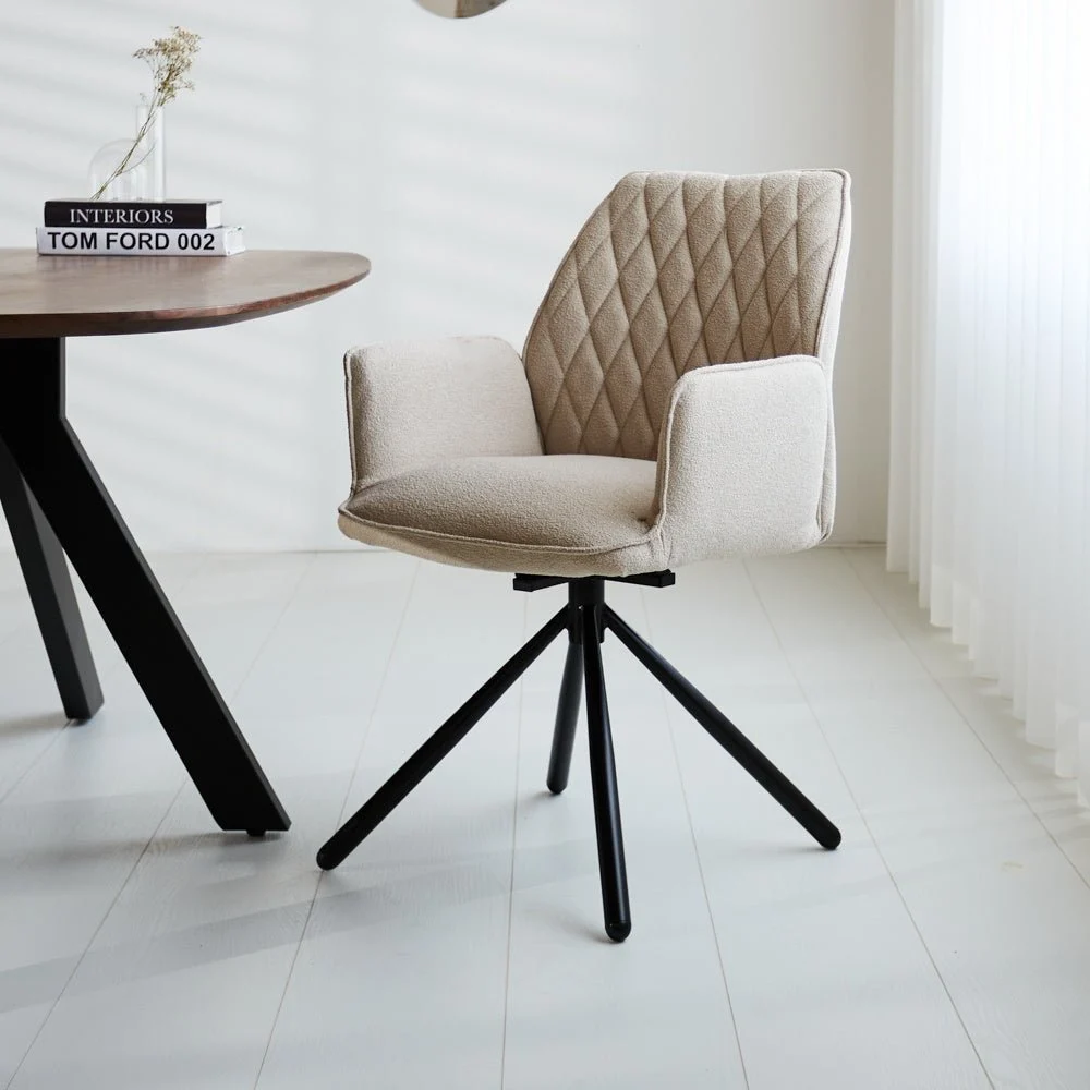 Drehbar Esszimmerstuhl Novan Beige Bouclé – 180° drehbar