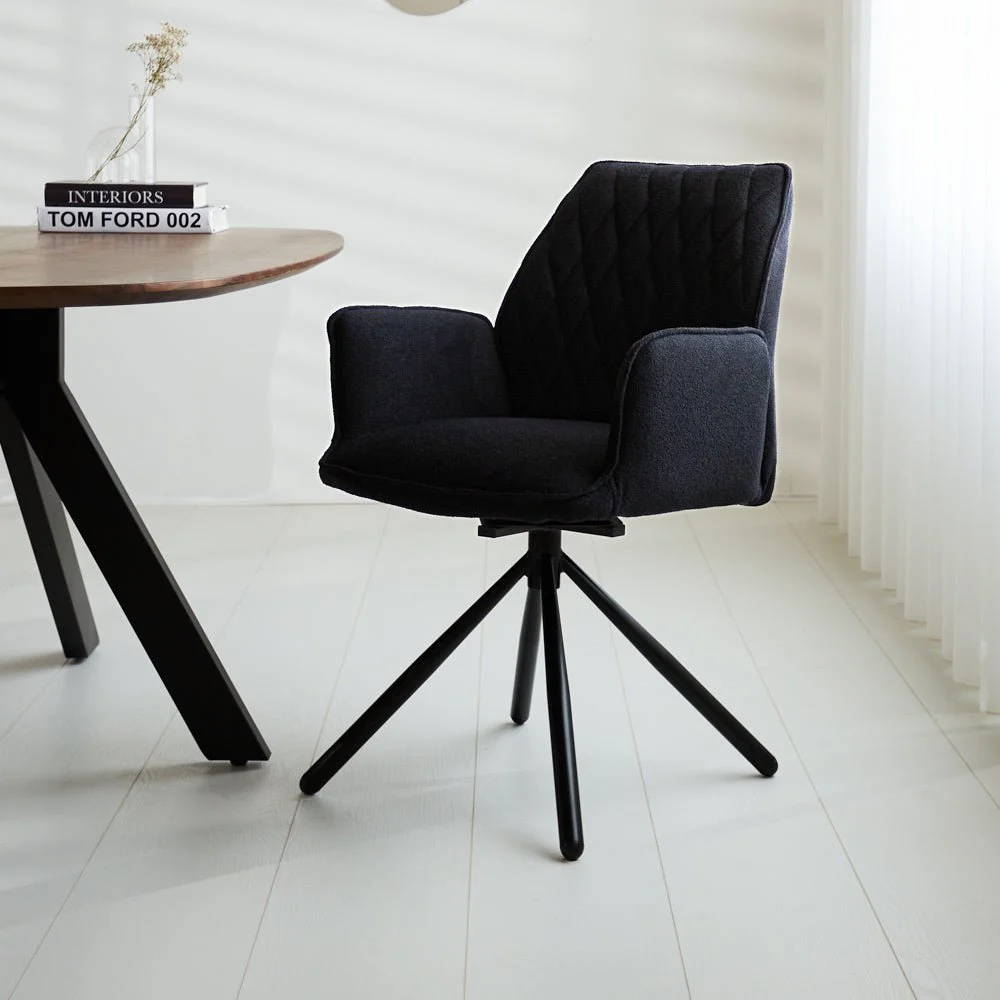 Drehbar Esszimmerstuhl Novan Black Bouclé – 180° drehbar