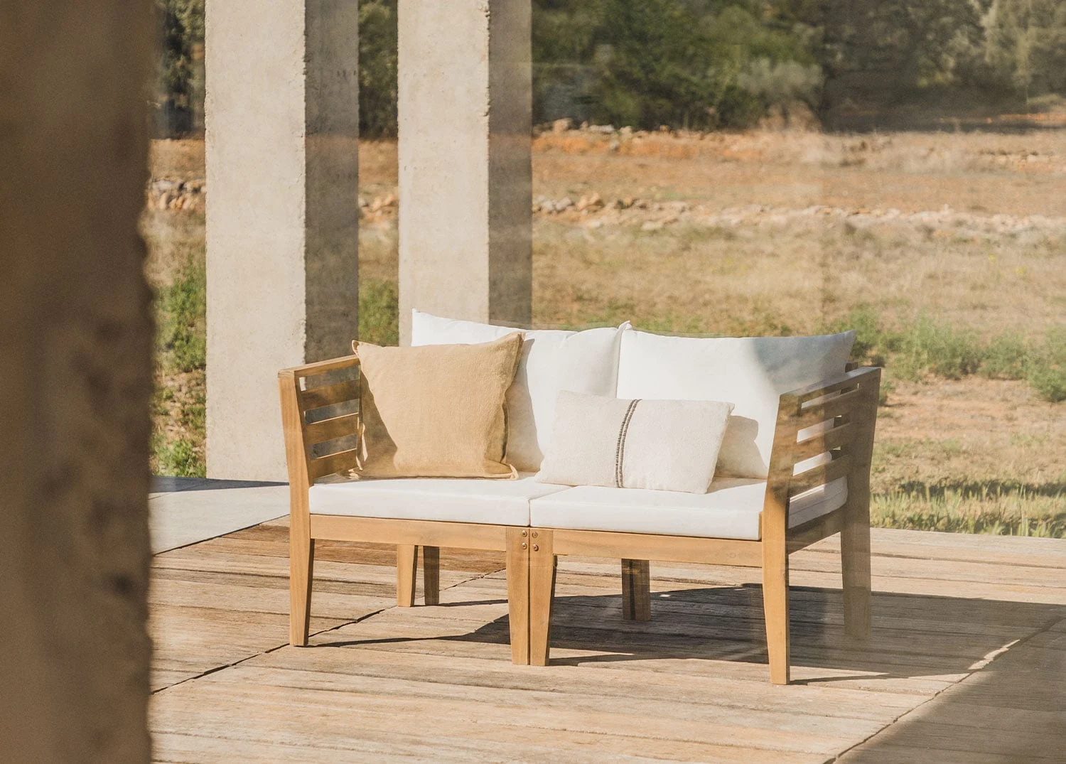 Filips 2-teiliges modulares Gartensofa mit Armlehnen aus Akazienholz