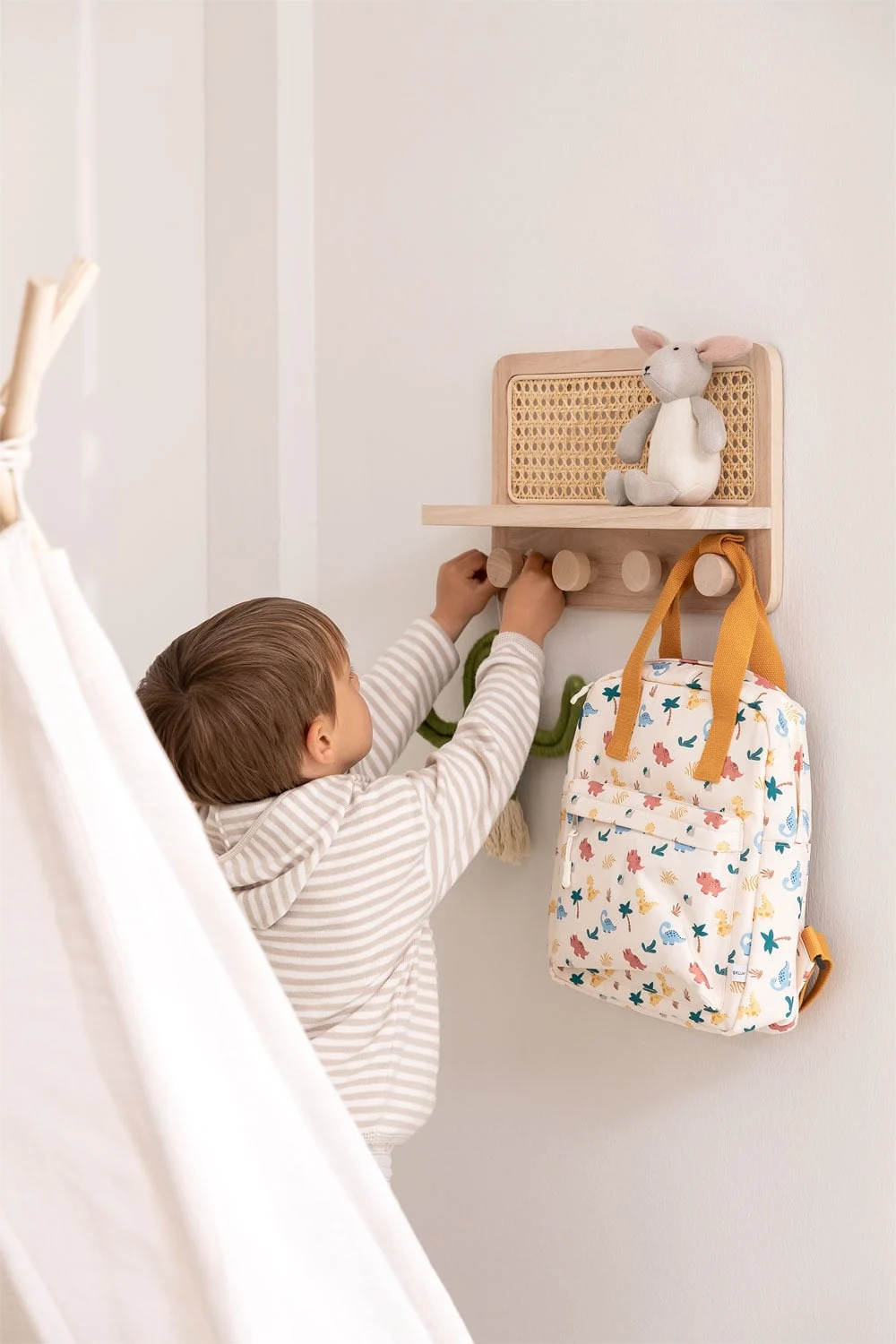Wandgarderobe mit Regal aus Rattan Riley