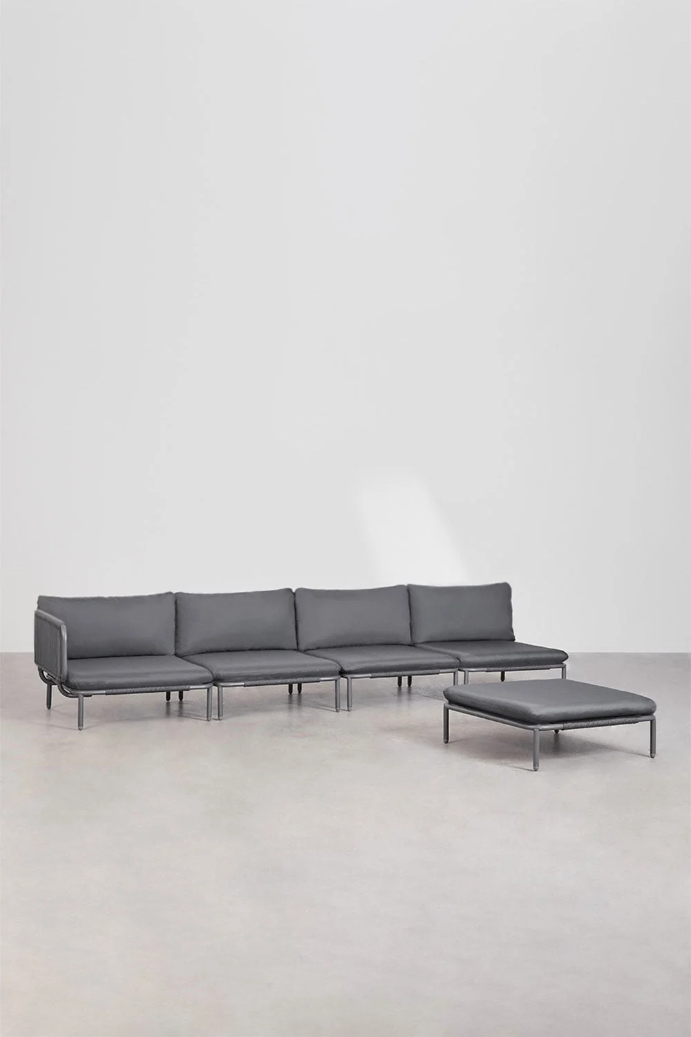 Gartenset mit 4-teiliger modularer Eckcouch und Hocker aus Roubly-Stahl