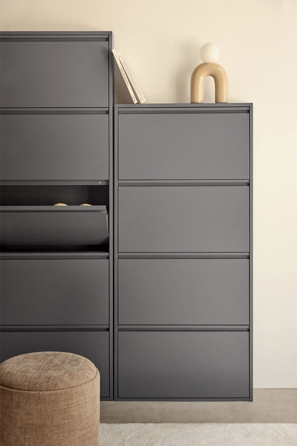 Logan Schuhschrank aus Stahl