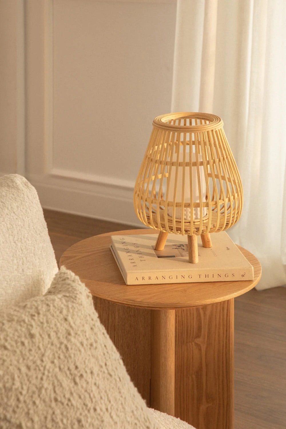 Kabellose LED-Tischlampe aus synthetischem Rattan Melzu