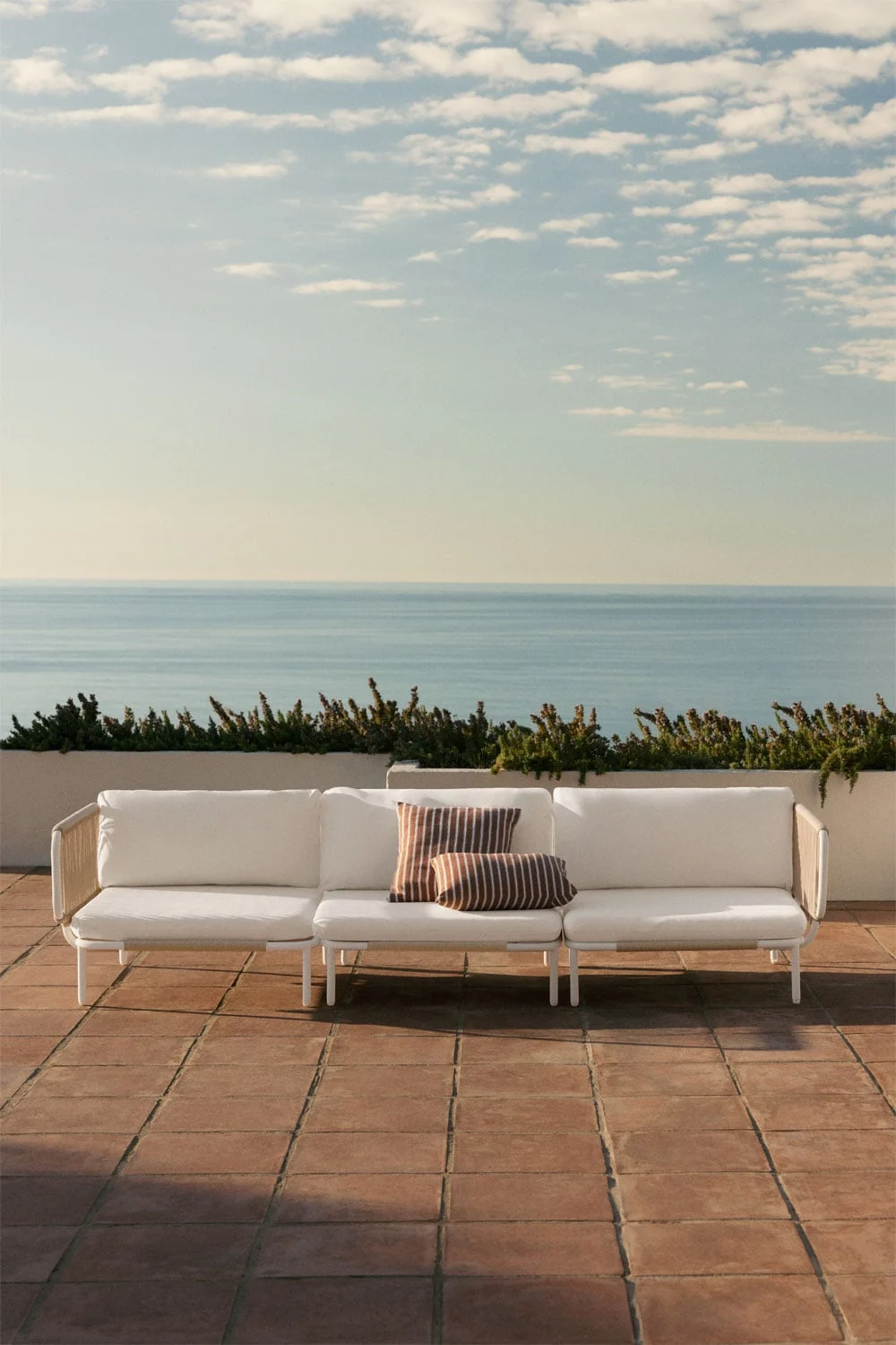 Gartenset mit 3-teiliger modularer Sofa-Ecke mit 2 Eckmodulen aus Roubly-Stahl