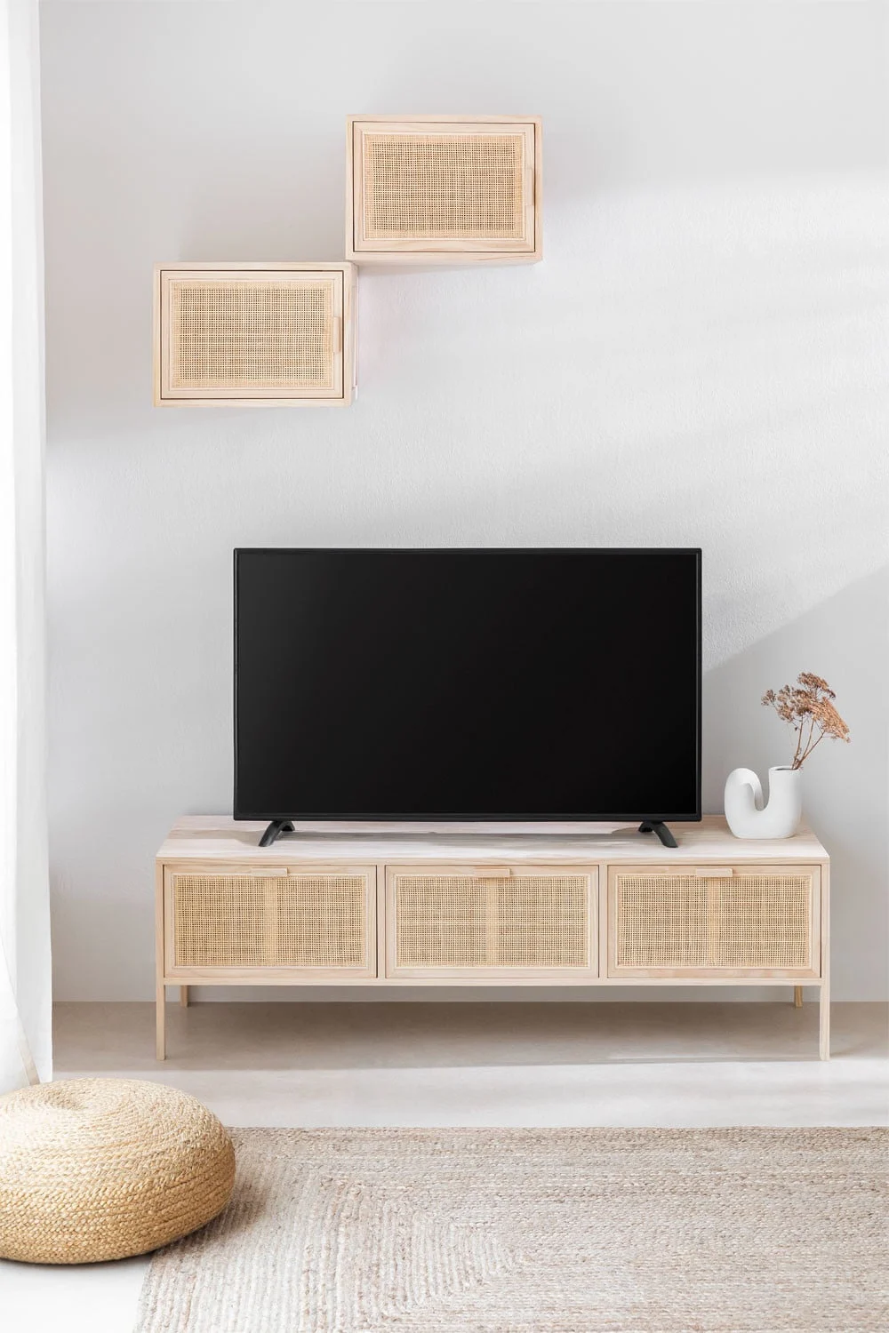 TV-Möbel 135x45 cm aus Rattan und Holz Reyna