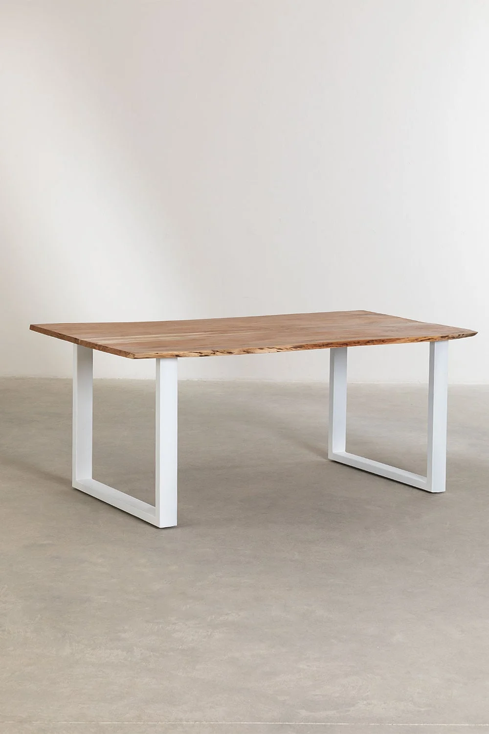 Rechteckiger Esstisch aus recyceltem Holz (180 x 100 cm) im Sami-Stil
