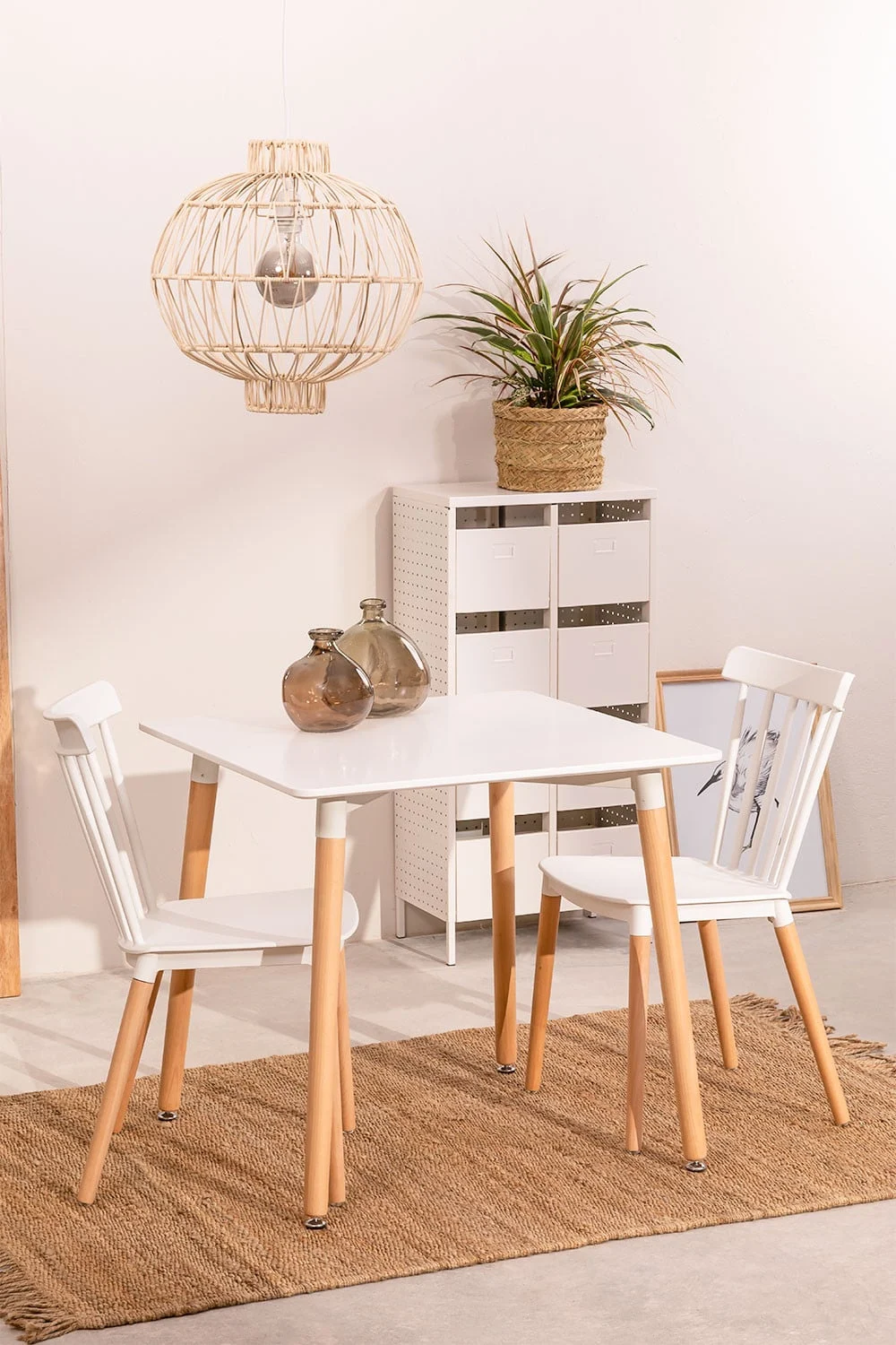 Quadratisches Tischset 80x80 cm aus Buchenholz und MDF mit 2 Royal Stühlen