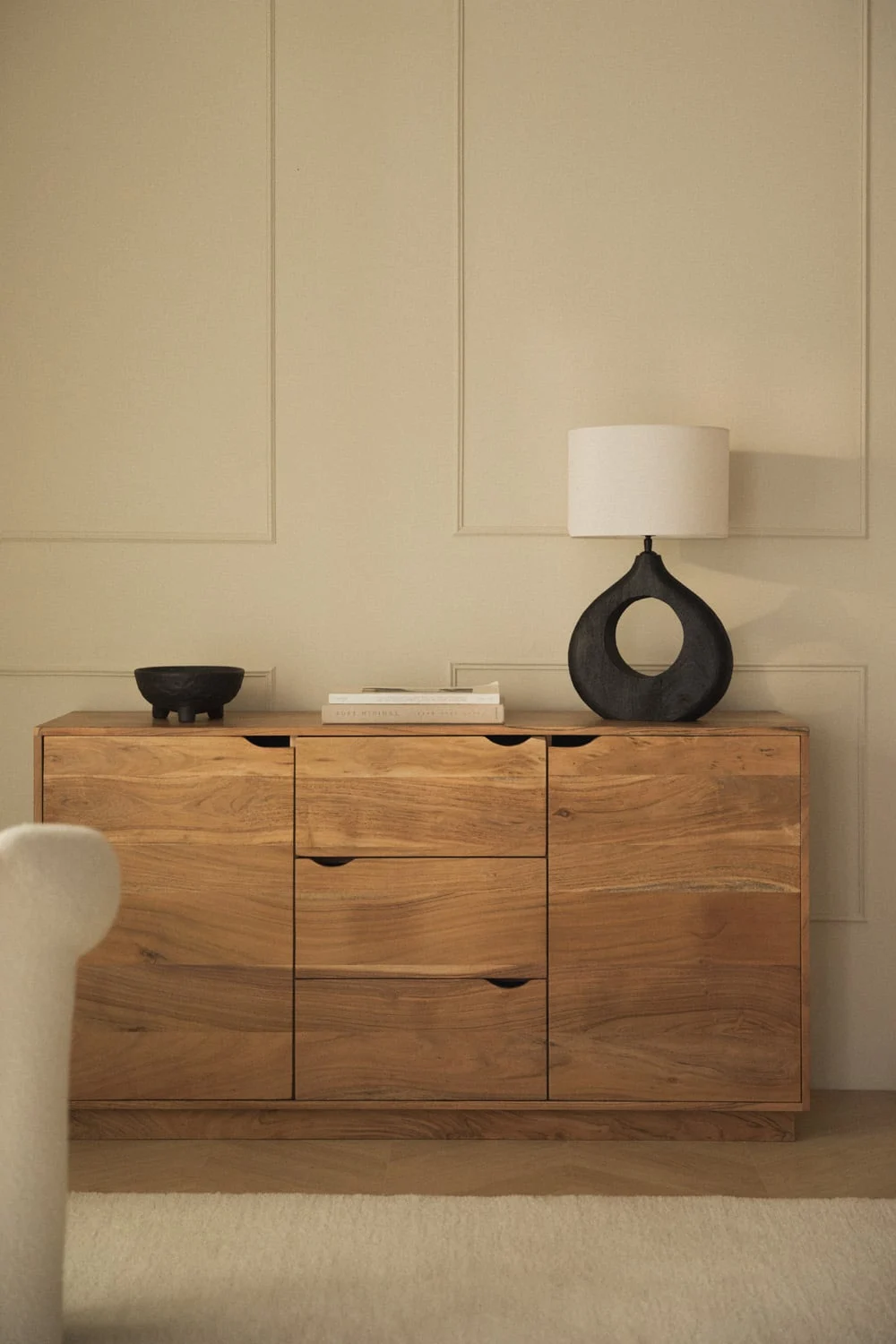 Tasmani Akazienholz Sideboard 140x40 cm