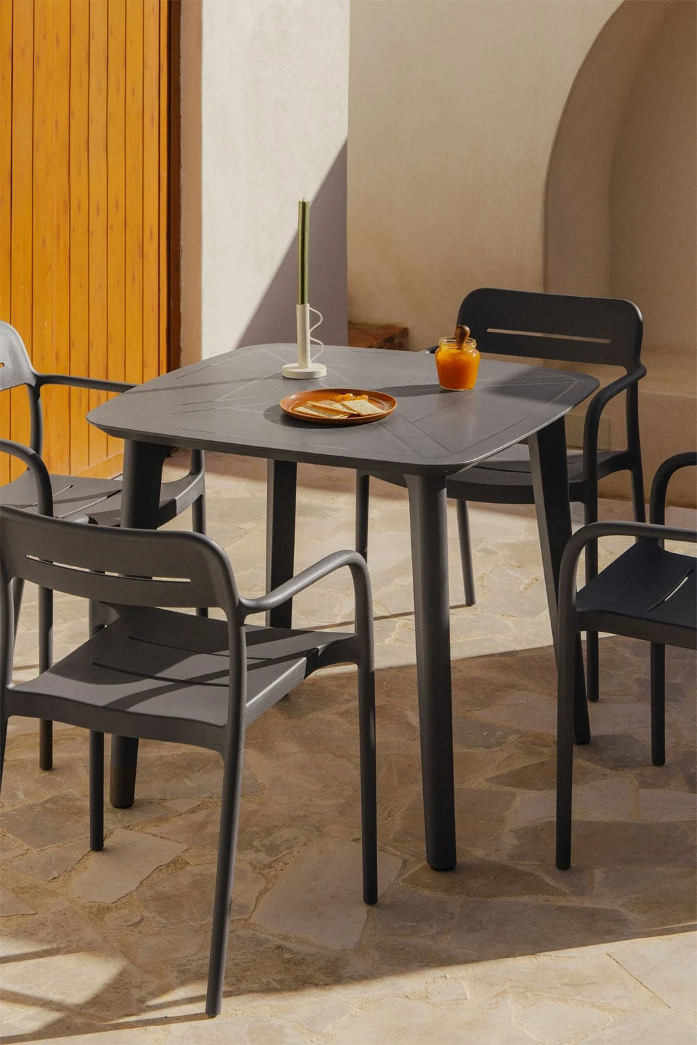 Quadratischer Gartentisch 85x85 cm aus Polypropylen Scand