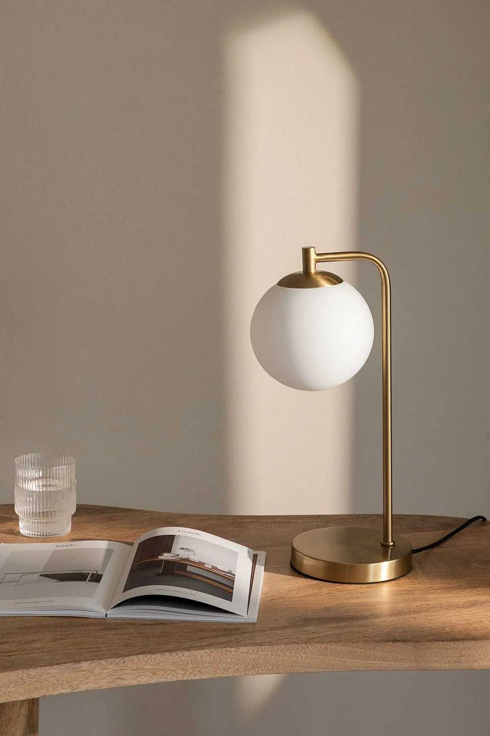 Tischlampe mit Glaskugel Uvol