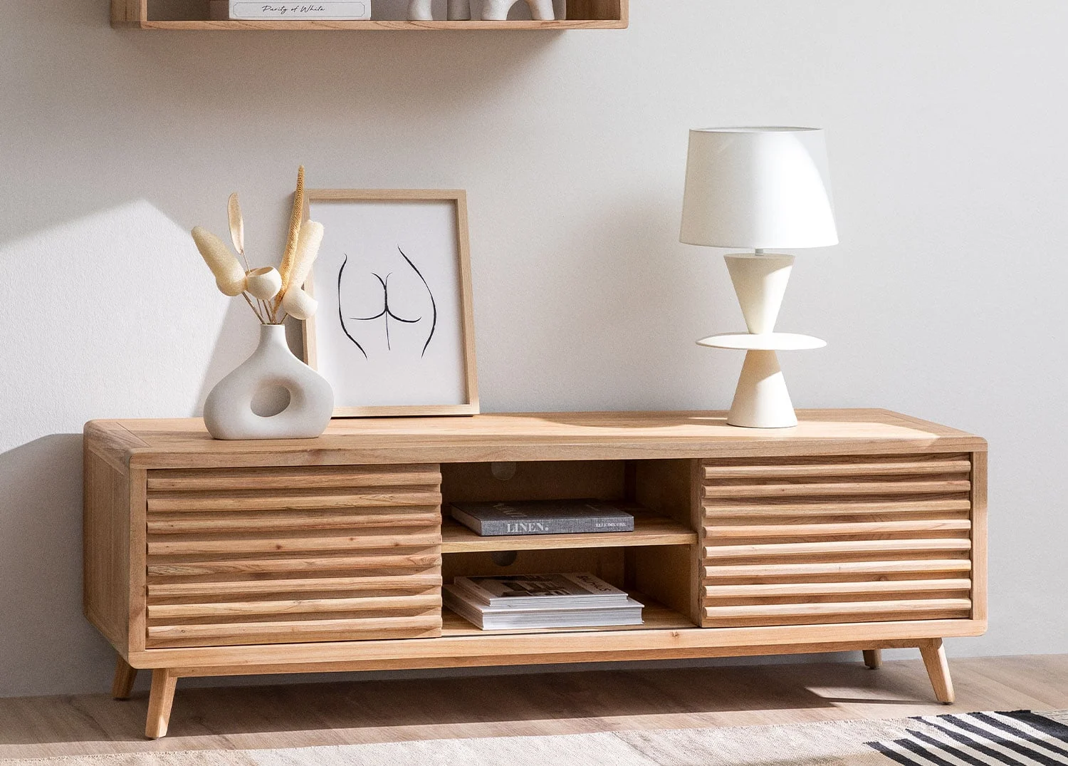 Deleyna TV-Schrank aus Holz